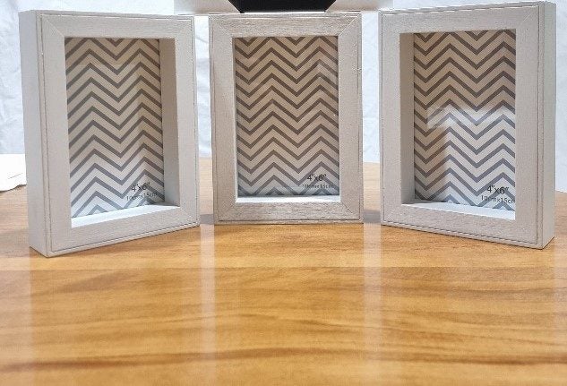 Picture frames - set of 3 white picture frames, thick and solid Carousel 10