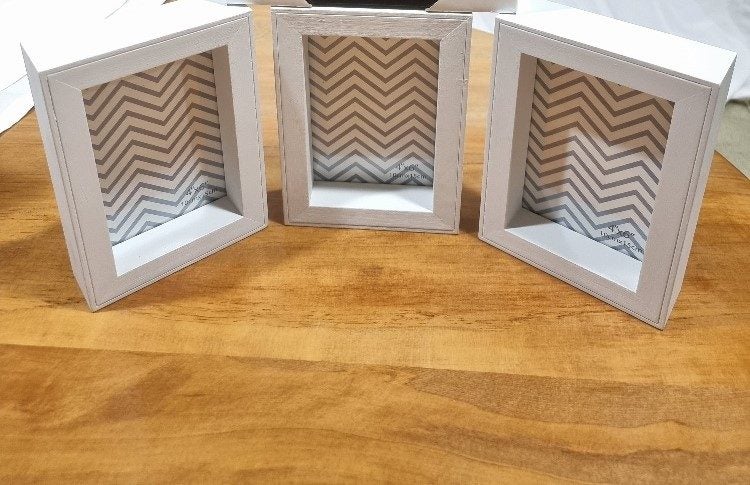 Picture frames - set of 3 white picture frames, thick and solid Carousel 1