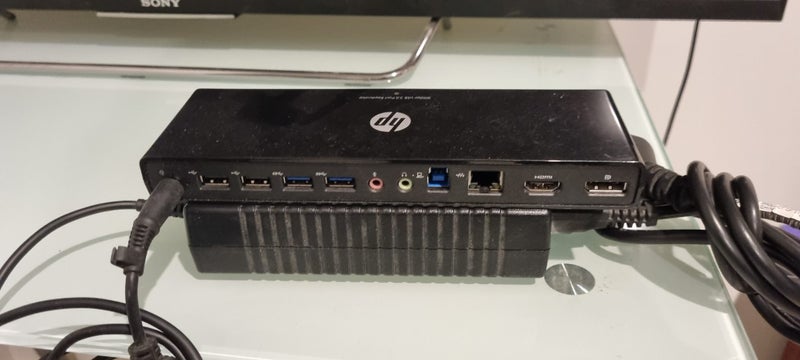 HP Port Extender Carousel 1