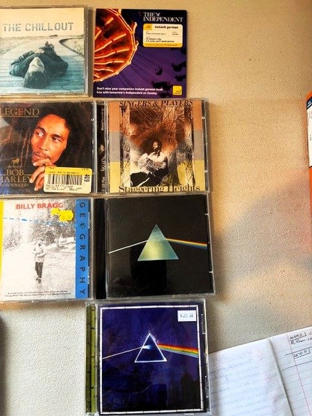 13 x CD's: Various incl The Chillout, Bob Marley, Pink Floyd etc (2071S) Carousel 4
