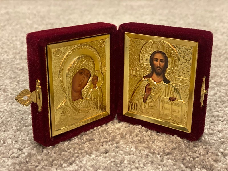 Eastern Orthodox Foldable Travel Icon in Velvet Case Carousel 1