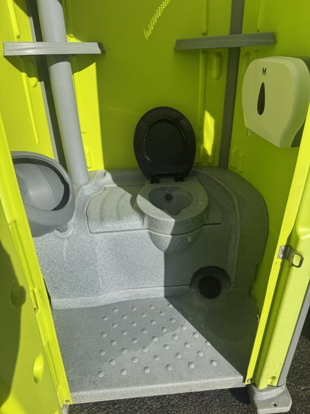 Portable Toilets - Flushing - Ex-Hire Carousel 1