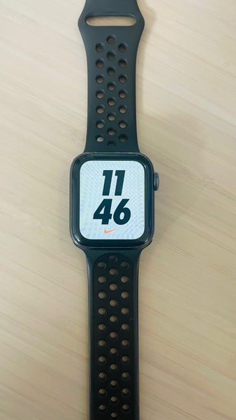 Apple watch Nike - Series 5, 40mm Carousel 1