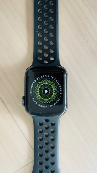 Apple watch Nike - Series 5, 40mm Carousel 2