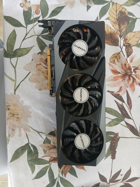 Gigabyte GeForce RTX 3070 Carousel 1
