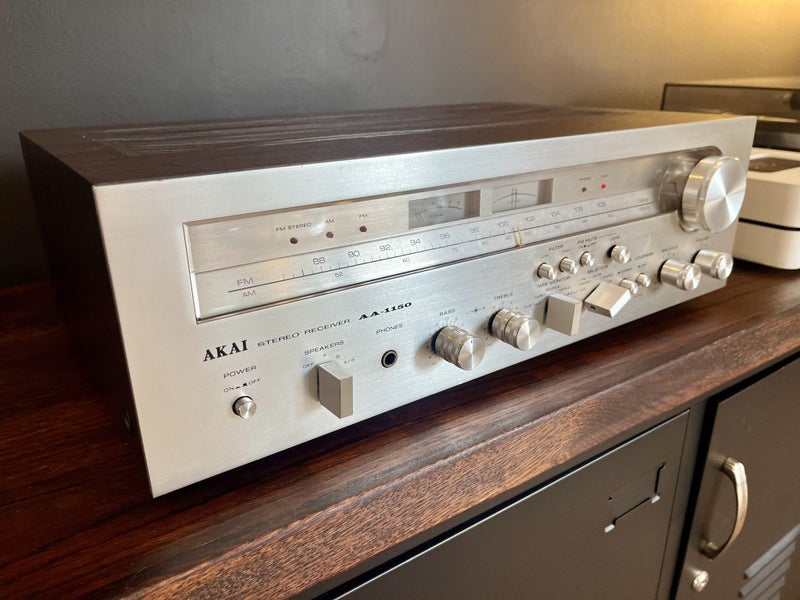 Akai AA-1150, 50 watts per channel into 8O (stereo) from 1978, great condition Carousel 2
