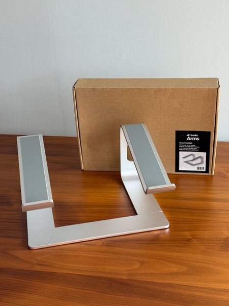 Gorilla Arms GA6060 Laptop Stand Carousel 1