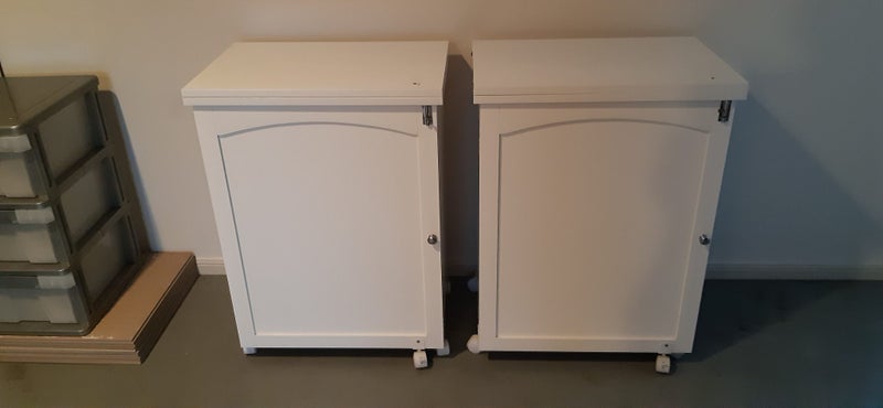 2 Cabinets Carousel 1