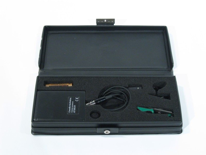 AT831B :: AT831B Clip On Lavaliere Instrument Mic Condenser Cardioid Carousel 1