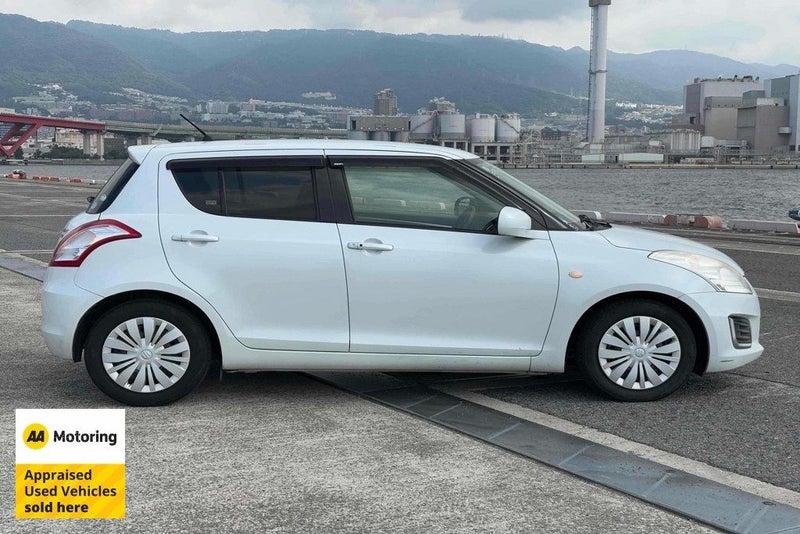 2015 Suzuki Swift XG-DJE / Low 48kms63612886400003113