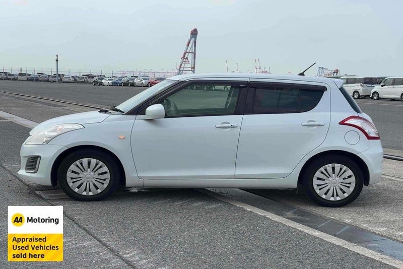 2015 Suzuki Swift XG-DJE / Low 48kms63612886400003114