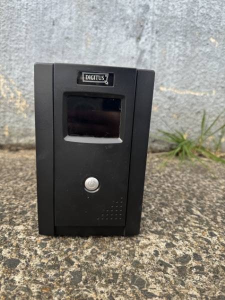 Digitus 1500VA UPS Unit Carousel 1