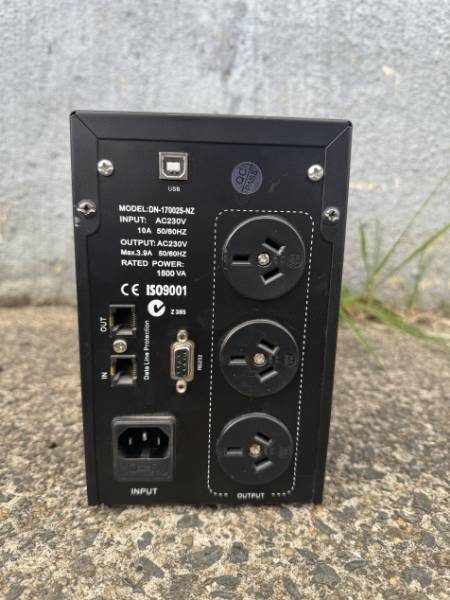 Digitus 1500VA UPS Unit Carousel 6
