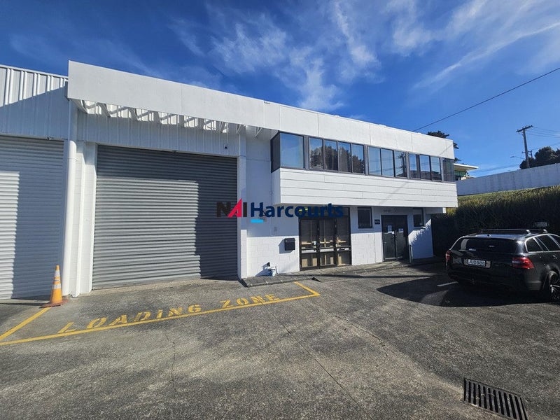 Image 1 of 7