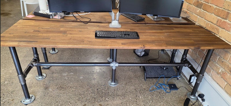 study table Carousel 1