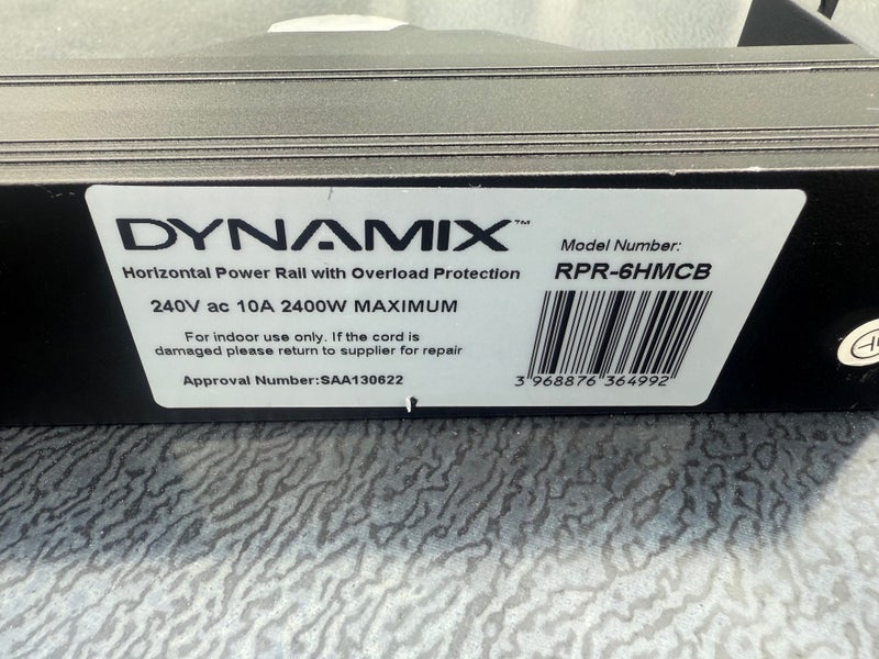 DYNAMIX 6 Outlet 1RU Horizontal Power Rail (10A) Carousel 3