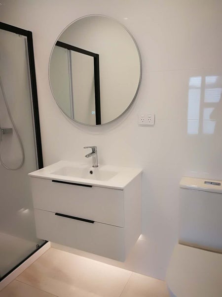 Vanity - **Slim Ply-Wood** Gloss White wall hung 600mm Carousel 1