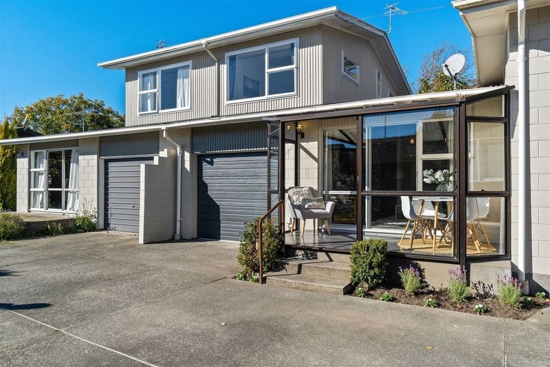 Image 1 of 20