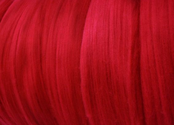 Felting Spinning Ruby Red Dress Hand-Dyed 18.5 micron Roving Fibre Merino 20gm Carousel 1