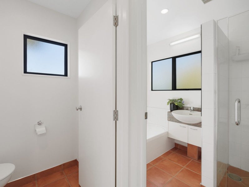 Unsworth Heights, 4 bedrooms64494501926915112