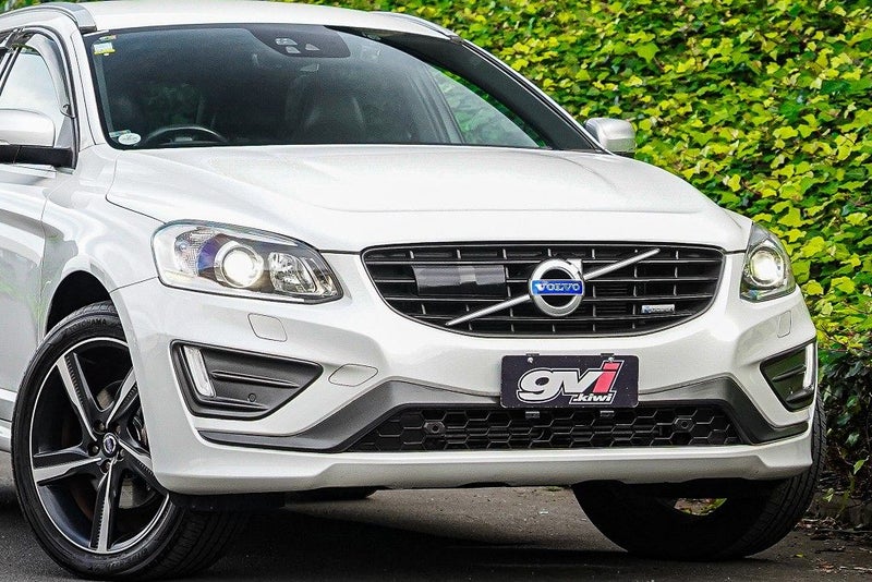 2015 Volvo XC60 T6 R Design 4WD 47kms / Leather...63612887175170112