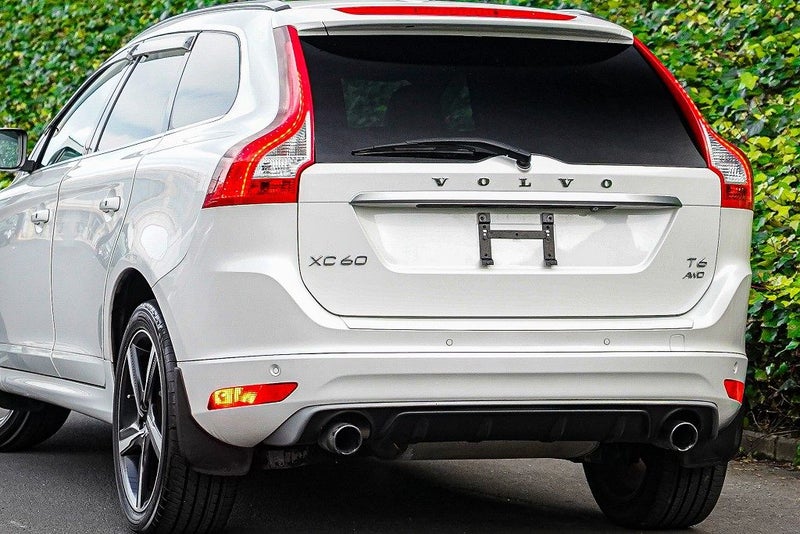 2015 Volvo XC60 T6 R Design 4WD 47kms / Leather...63612887175170113