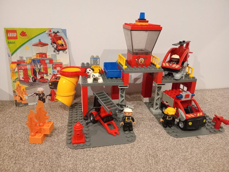 Duplo Fire Station with Siren Noise! Carousel 1