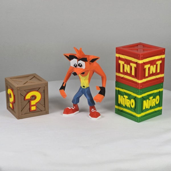 Crash Bandicoot Character Figurine Carousel 4