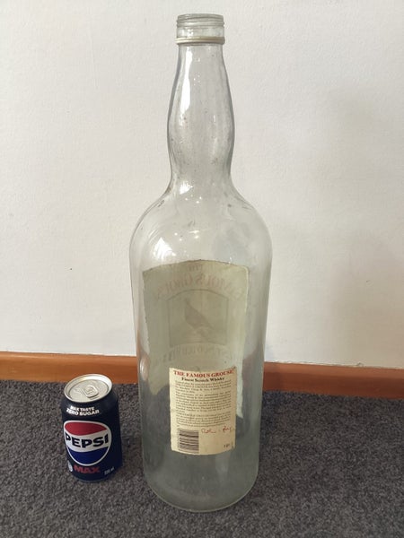 Collectable bottles x3 Carousel 7