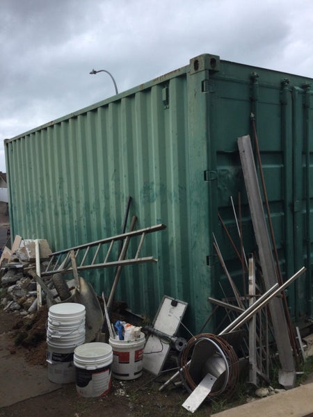 20ft Container. Carousel 1