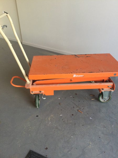 Bishaman Table Lifter Carousel 1