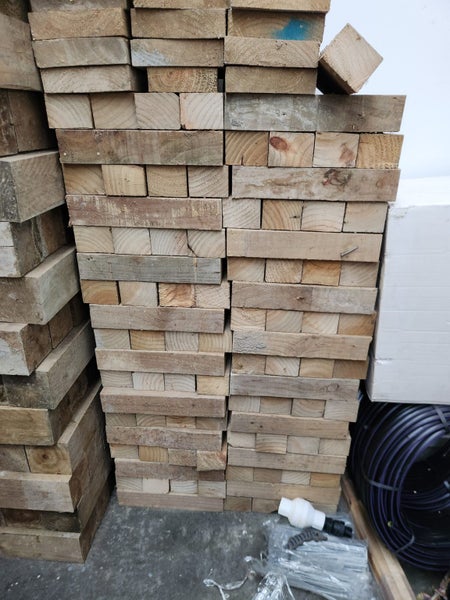 House Repiling Jacks and blocks Carousel 3