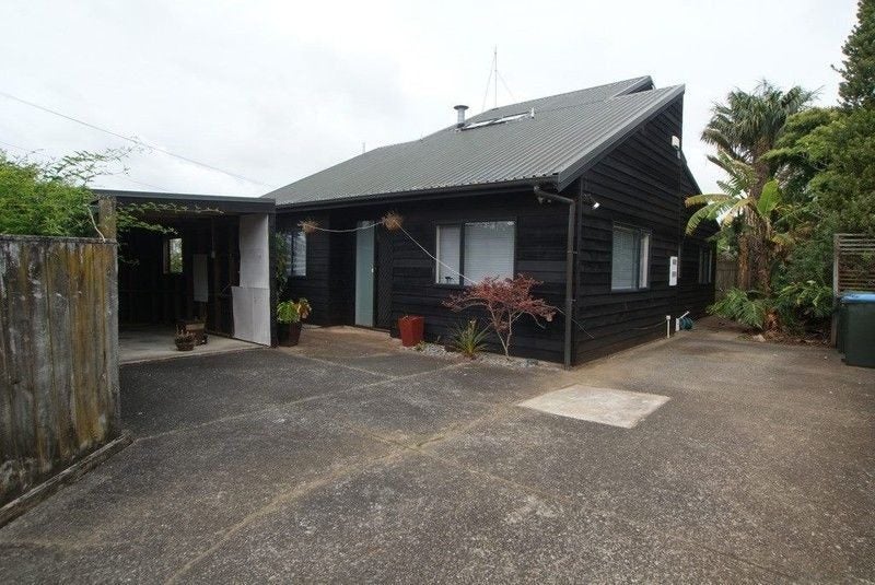 Image 1 of 21