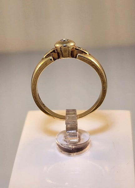 Modern Diamond Solitaire Ring + Valuation Carousel 2