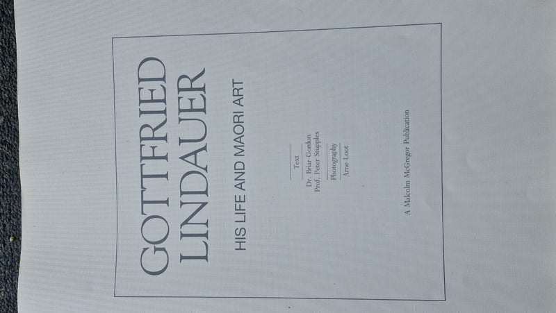 Book-NZ ARTIST Gottfried Lindaur Carousel 7