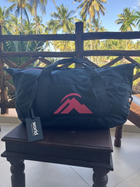 MACPAC duffel bag Carousel 1