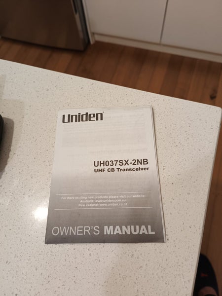 Uniden Walkie Talkie Set - UH037SX-2NB - UHF 77 Narrow Band Channels Carousel 5