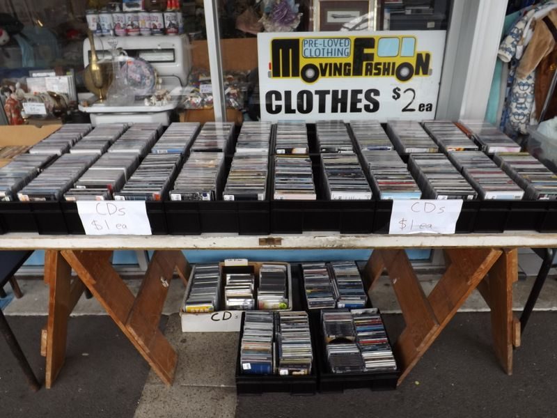 2000+ CDs sale in Frankton - $1ea Carousel 1