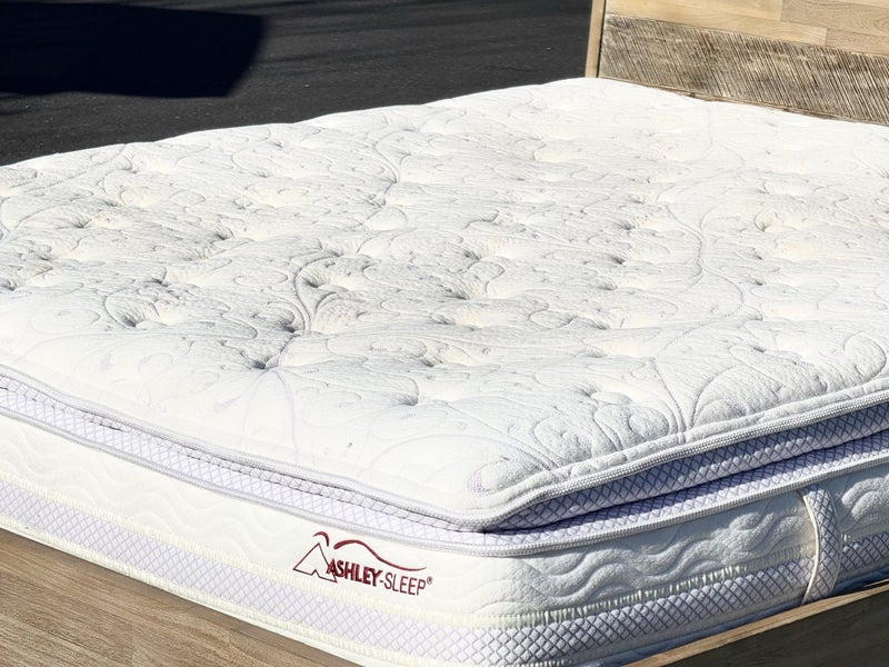 $1 RESERVE! ABSOLUTELY BEAUTIFUL ‘ASHLEY SLEEP’ SUPER KING PILLOW TOP MATTRESS! Carousel 16