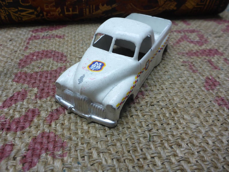 Stunning Old NZ Toy Micro Models MP501 Holden FX Utility MMS Security Die Cast Carousel 2