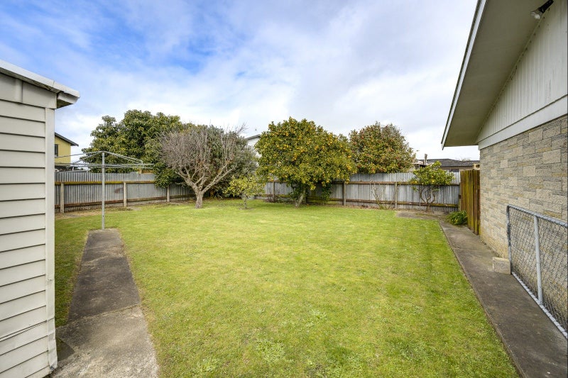 Image 2 of 19
