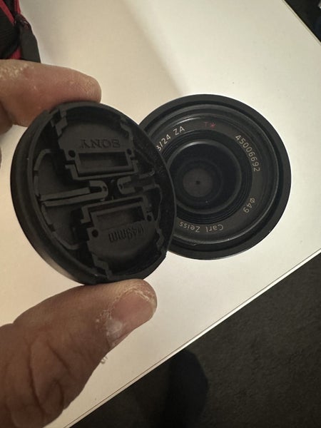 ZEISS prime lens- Sonnar T* E 24mm F1.8 ZA Compatibility - E mount63615434374147113