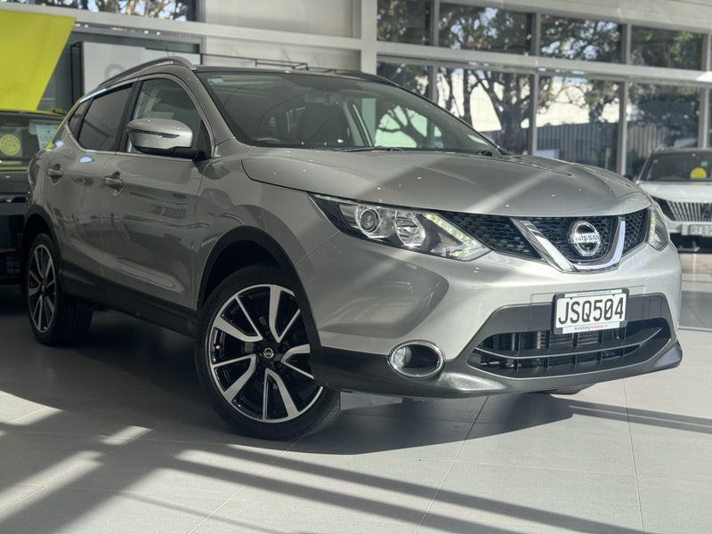 2016 Nissan Qashqai St-L 2.0P/CVT636131875165461126