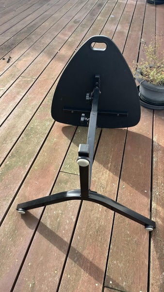 Laptop Table Carousel 3