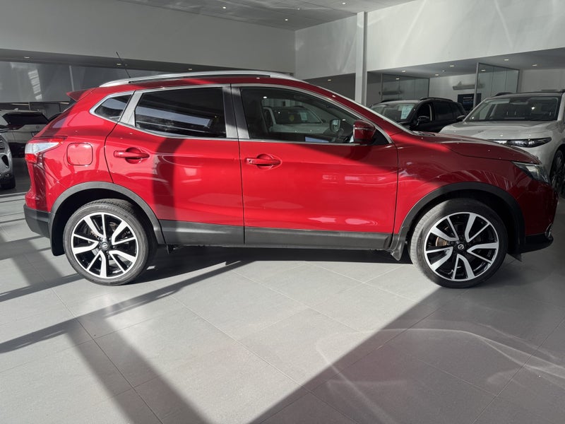 2016 Nissan Qashqai St-L 2.0P/Cvt63613520679938112