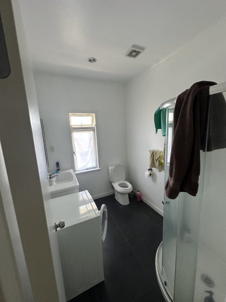 One Tree Hill, 4 bedrooms64355953378562111