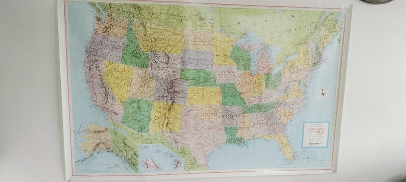 Vintage USA Wall Map Carousel 1
