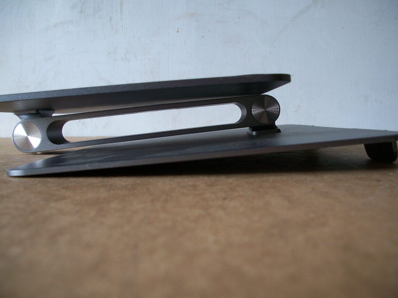 tablet stand Carousel 5