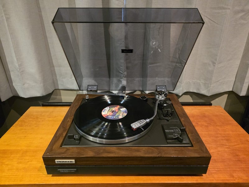 Pioneer PLA-45D Full Auto Turntable Carousel 2