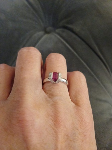 Ruby and diamond platinum ring63615440422913112